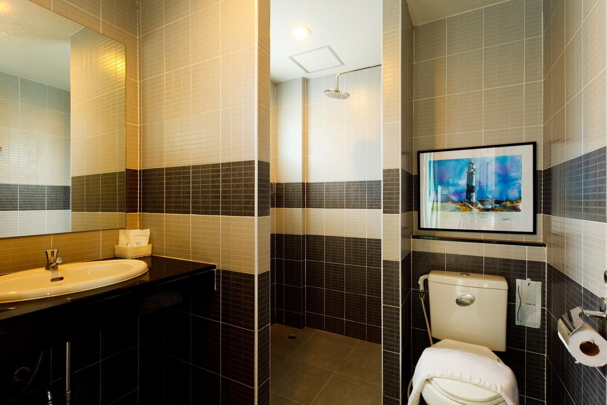 โรงแรม คูล เรสซิเดนซ์ 3*
