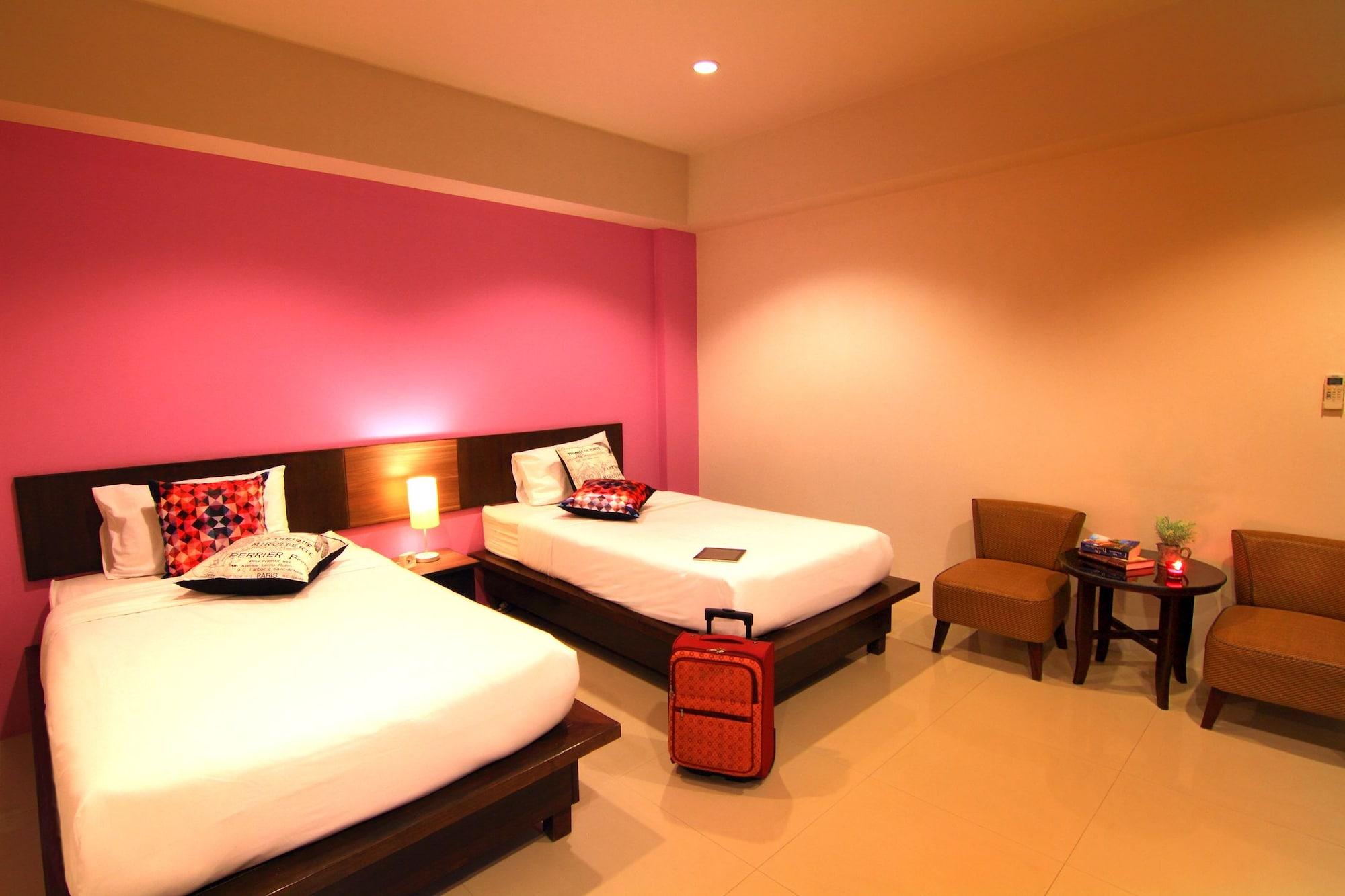 คูล เรสซิเดนซ์ 3* Phuket